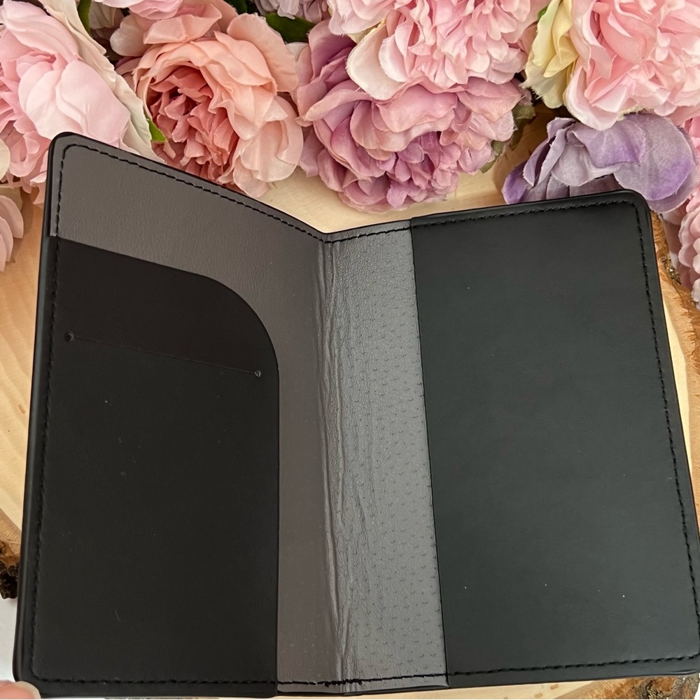 Mr & Mrs Vegan Leather Airplane Passport Cover Holder Case - Picture 6 of 15